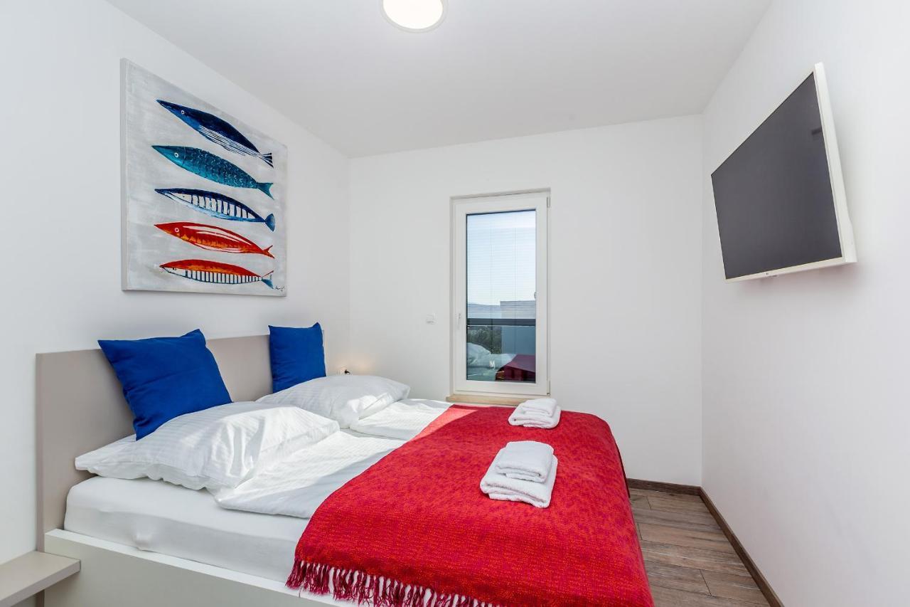 Apartments Luca Krk Town Exterior photo